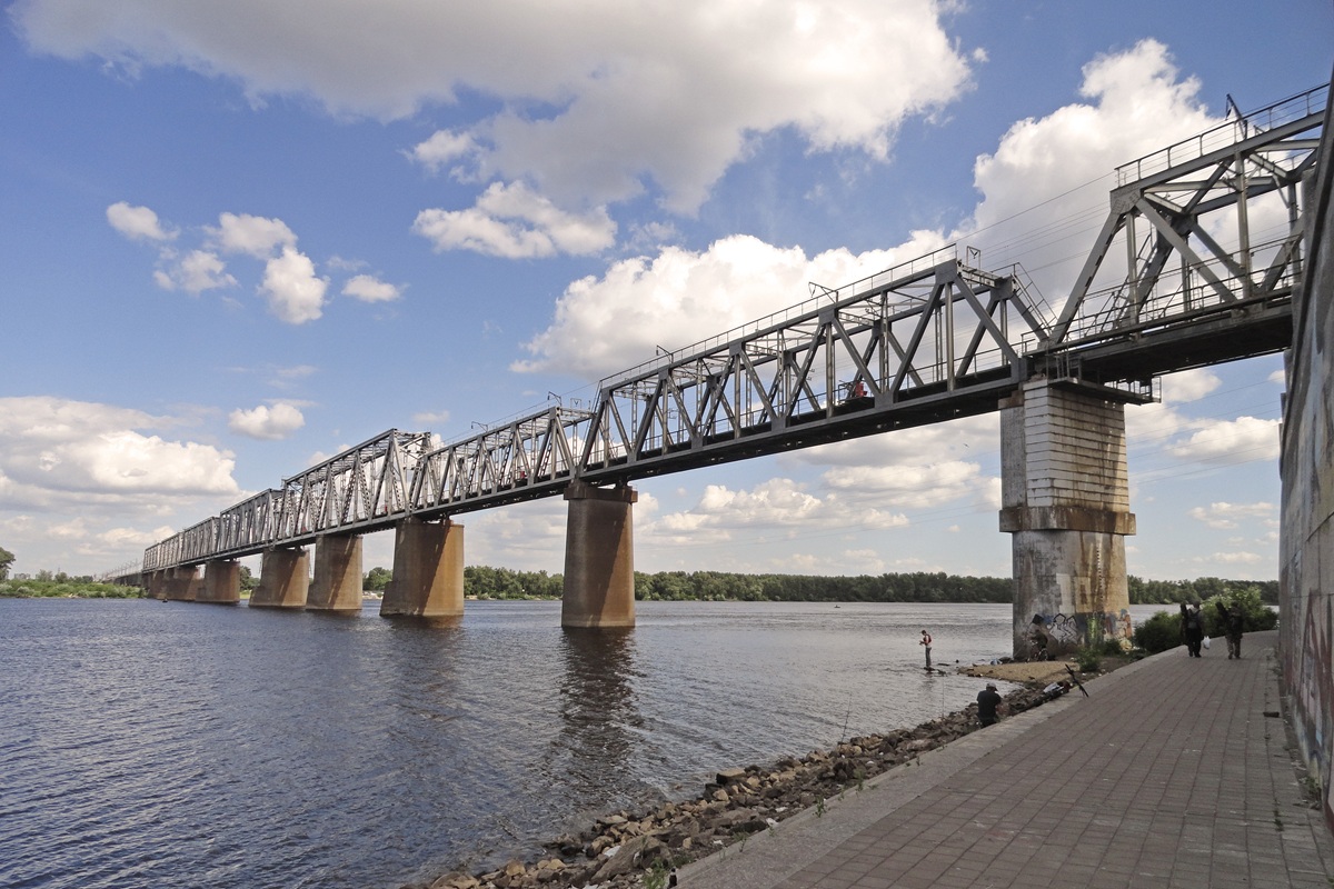 Петрівський залізничний міст